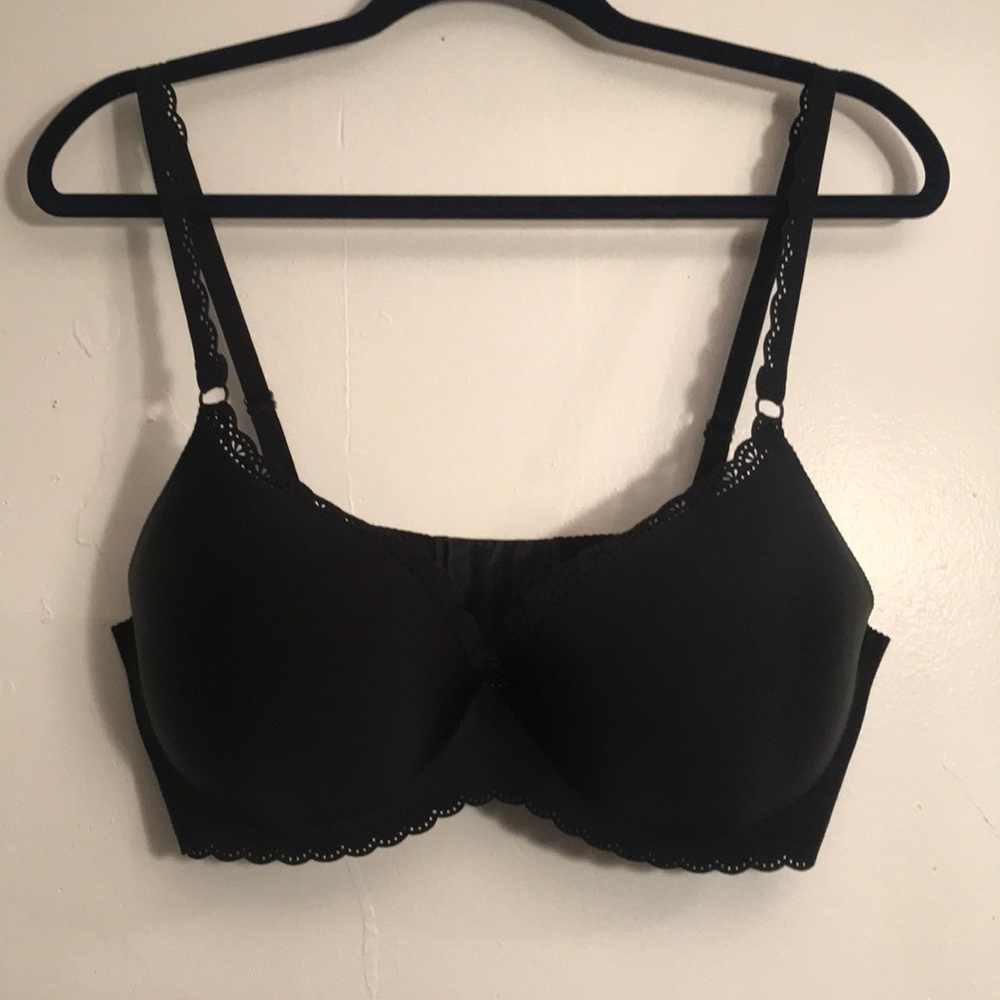 NWOT Victoria Secret 38 DD Black Bra